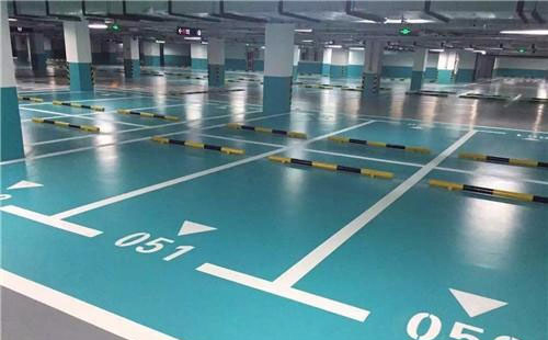 阿拉尔农场阿拉尔农场环氧地坪中涂：构筑坚固地面的关键环节